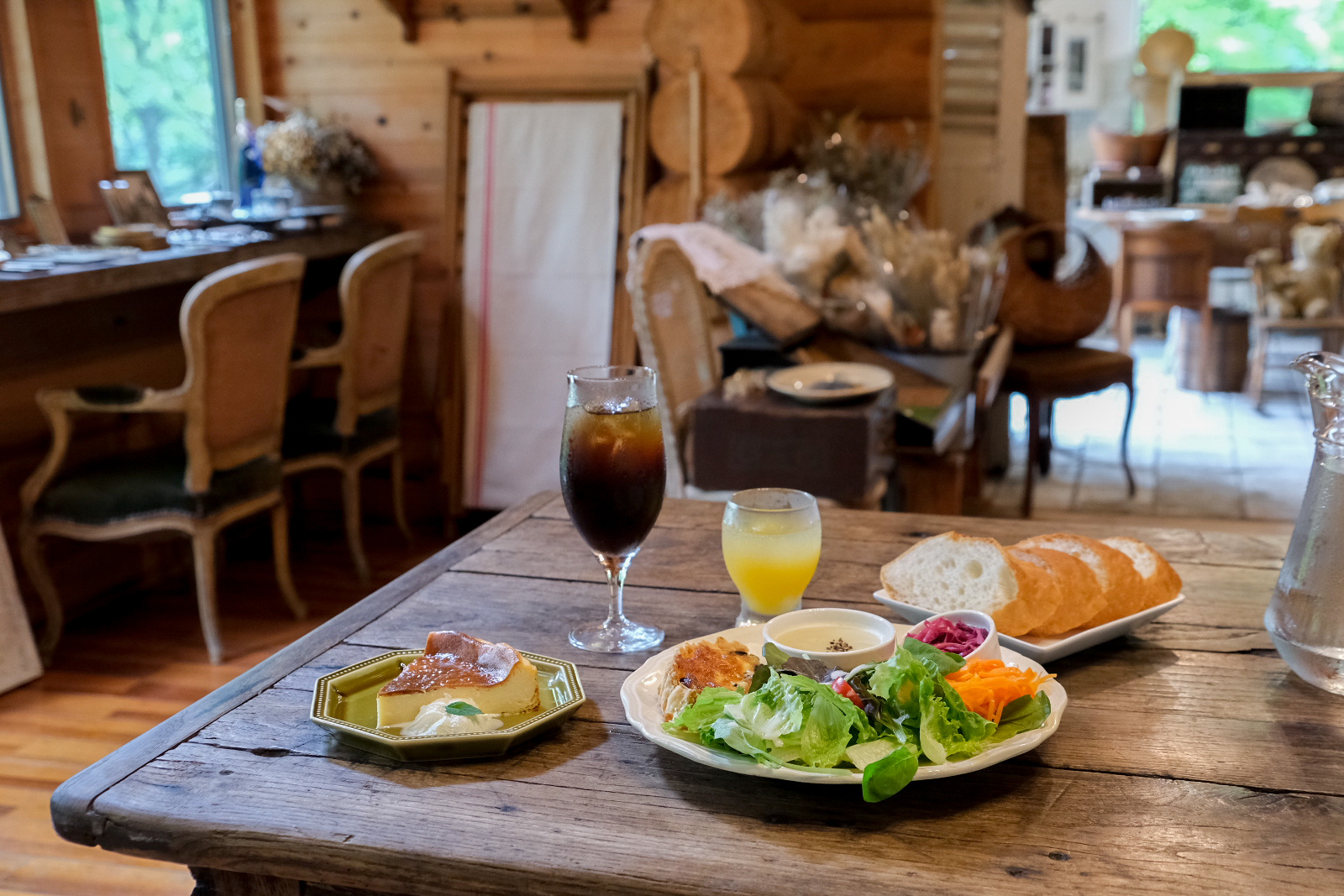 フランスの田舎を訪れたような「ラ・ココット・シャンペトル